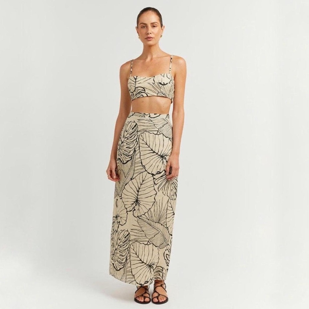 Dissh Malta palm tree leaf print linen set; top US size 4, skirt US size 2